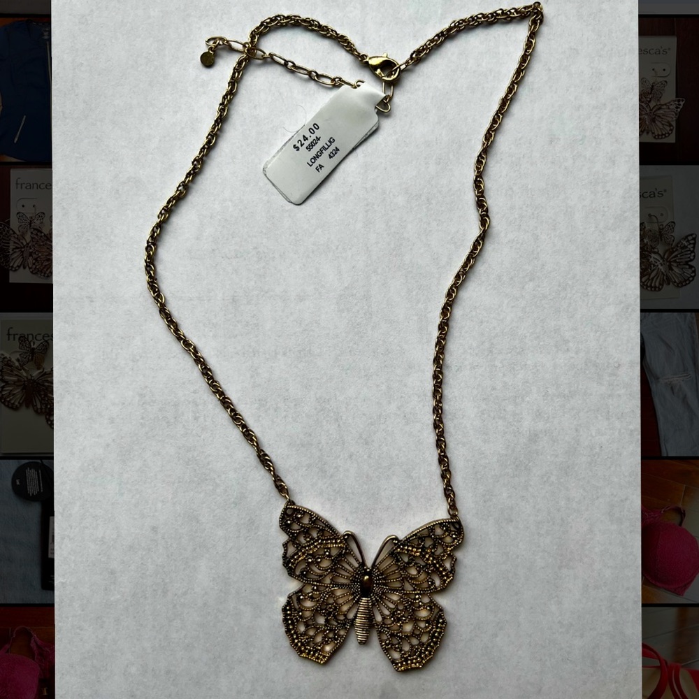 Brand: Francesca’s, Color: Gold